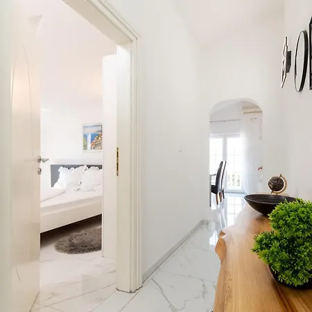 Zen Mastrinka Apartment Trogir