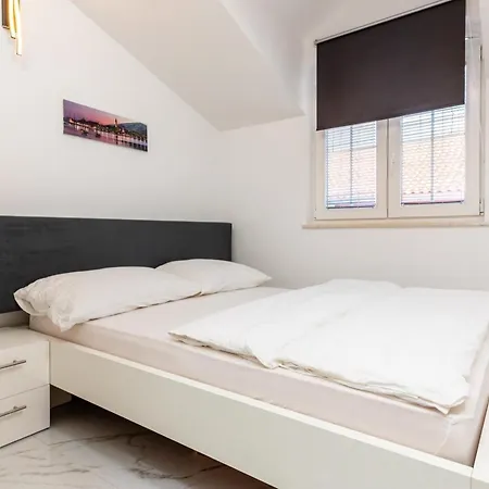 Zen Mastrinka Trogir