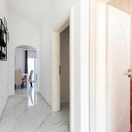 Zen Mastrinka Apartment