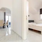 Apartment Zen Mastrinka *