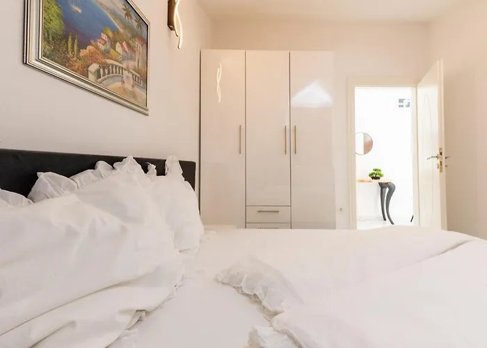 Zen Mastrinka Daire Trogir