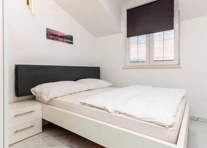 Zen Mastrinka Trogir